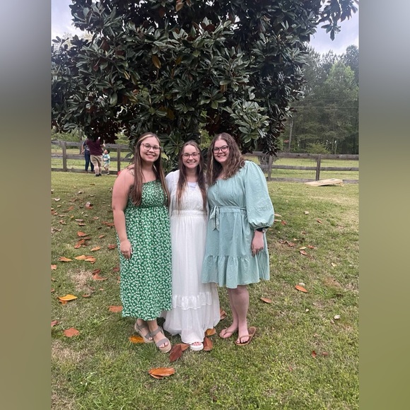 Aura White Maxi dress - Picture 2 of 3